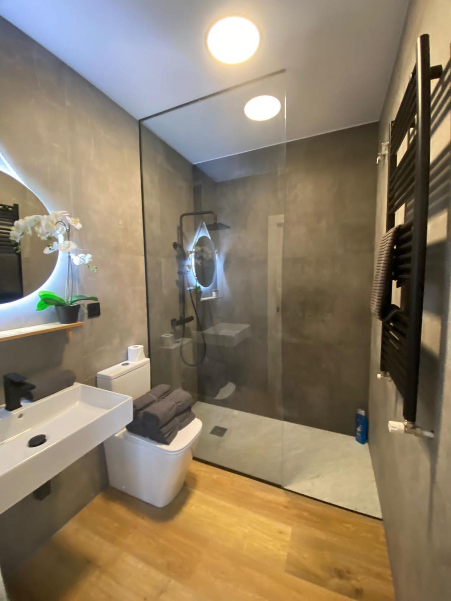 Cornelia Suites 01 ซานตานเดร์ ภายนอก รูปภาพ